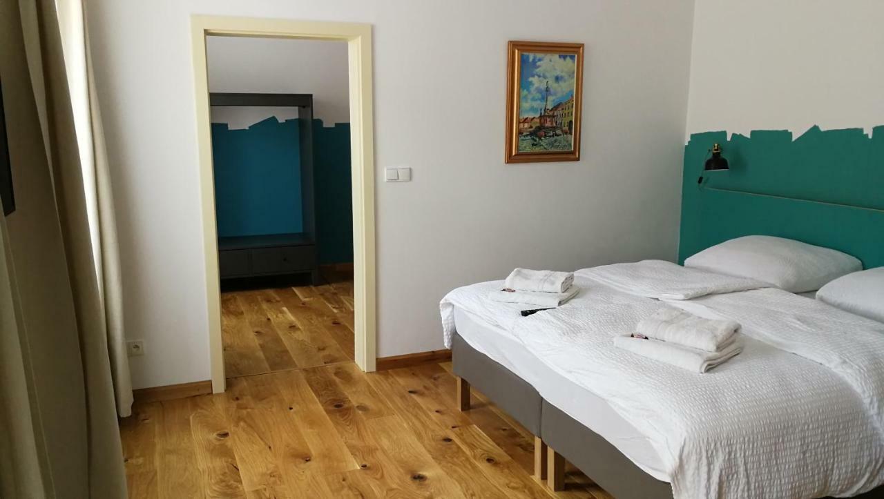Penzion Stastny Medved Znojmo Bagian luar foto