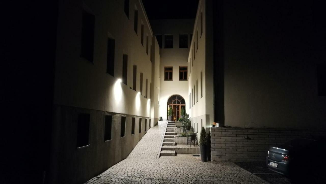 Penzion Stastny Medved Znojmo Bagian luar foto