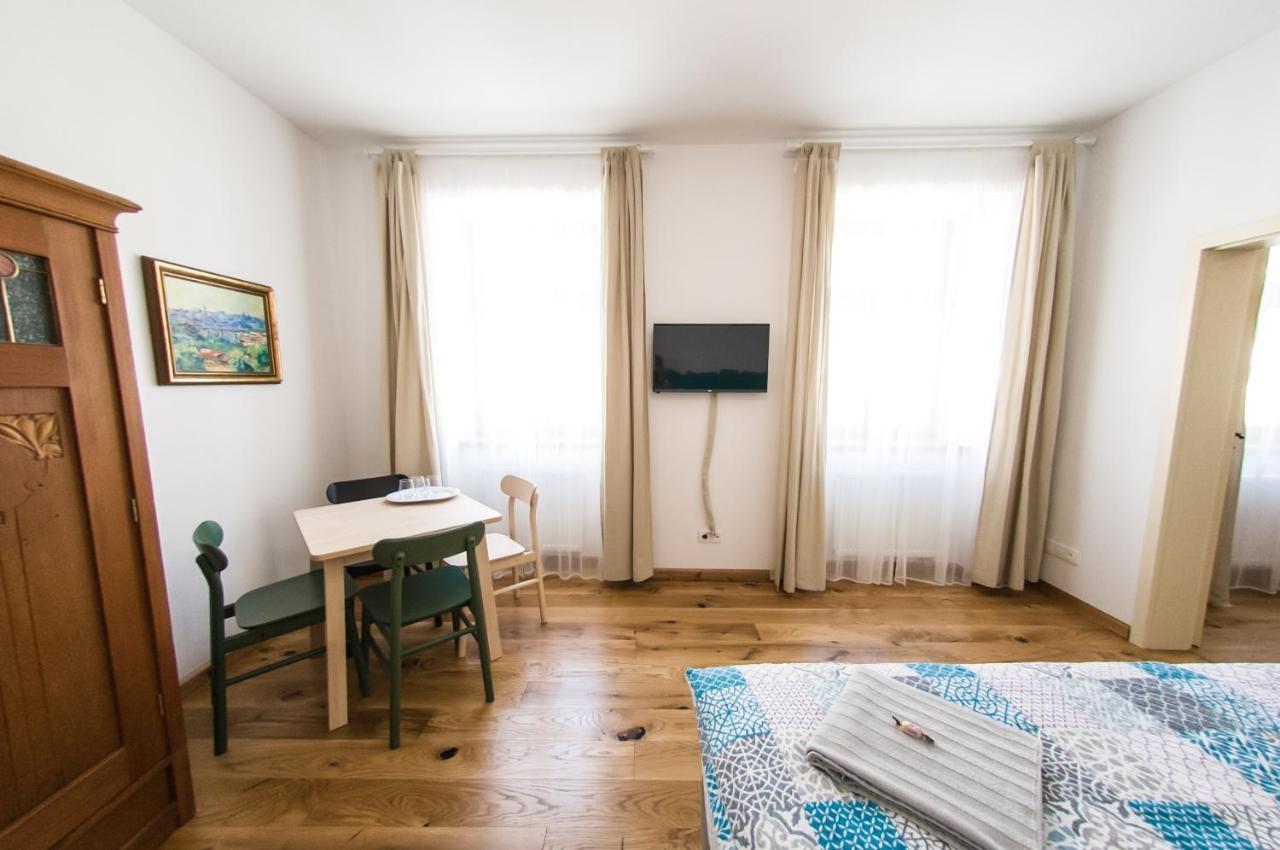 Penzion Stastny Medved Znojmo Bagian luar foto