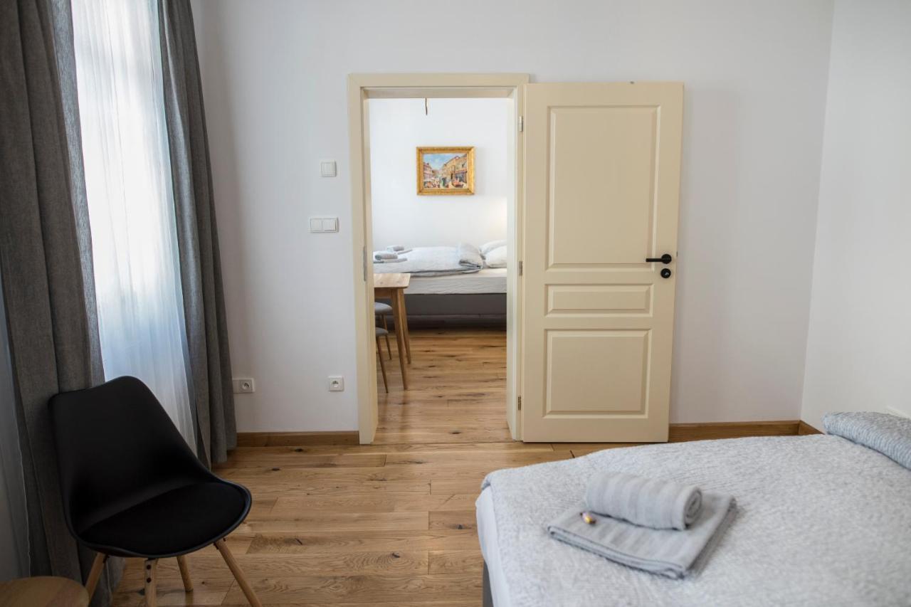 Penzion Stastny Medved Znojmo Bagian luar foto